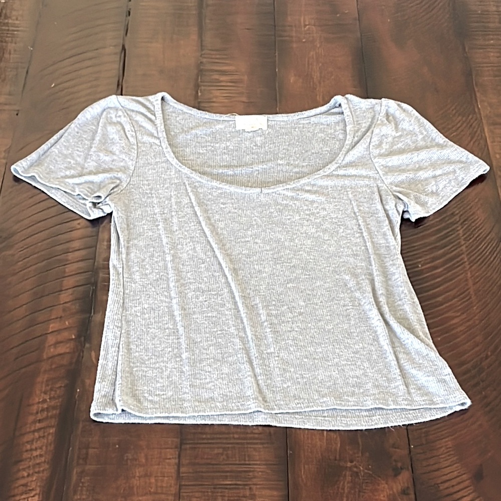 PST cute grey tee!